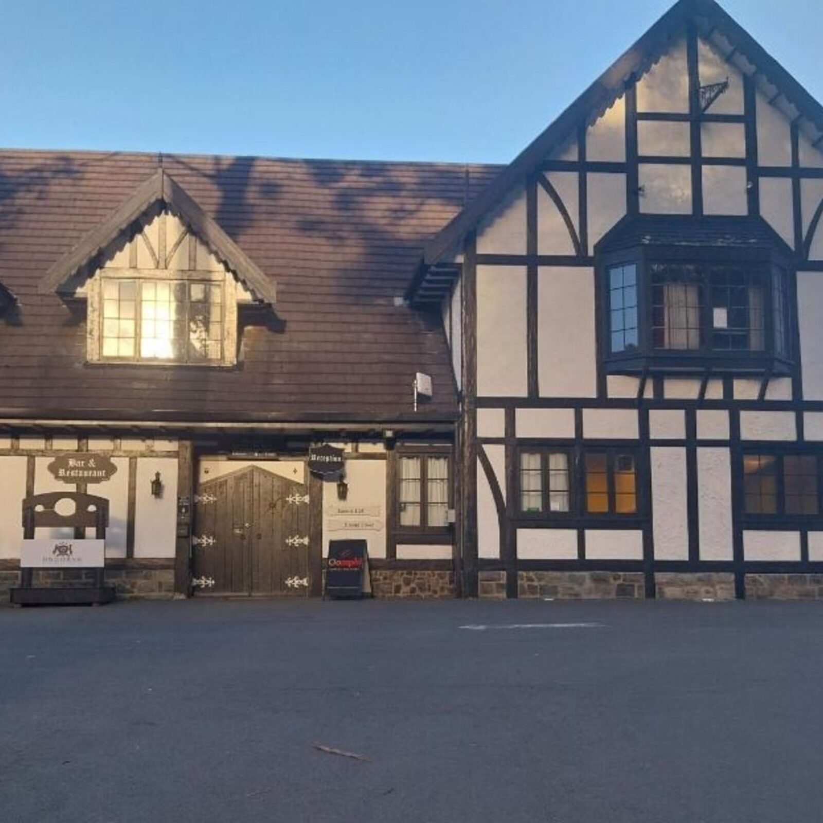 The Fox & Hounds at twilight